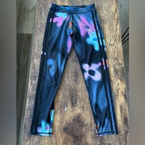 Adidas Girls Blue Flowers AeroReady Athletic Leggings Pants S 7/8
